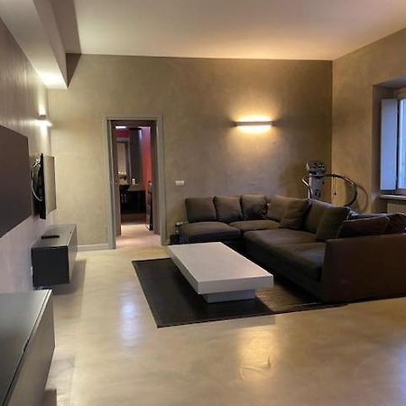 Spacious & Elegant Apartment Near Corso Como - Maroncelli Milan Luaran gambar