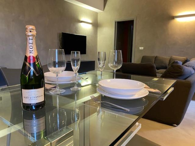 Spacious & Elegant Apartment Near Corso Como - Maroncelli Milan Luaran gambar