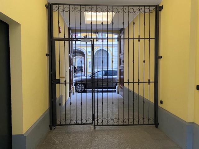 Spacious & Elegant Apartment Near Corso Como - Maroncelli Milan Luaran gambar